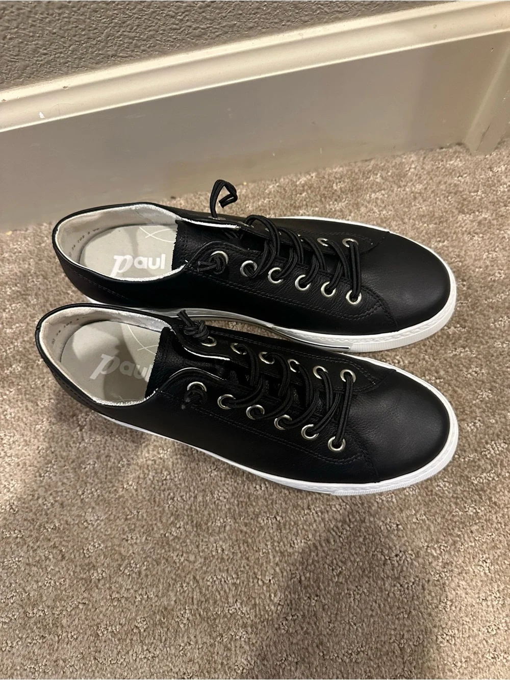 Paul Green Hadley Black Leather Low-Top Sneakers with White Sole